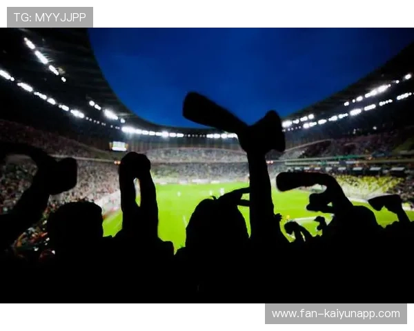 火爆现场:球迷欢呼不断,气氛火热!,球迷欢呼视频