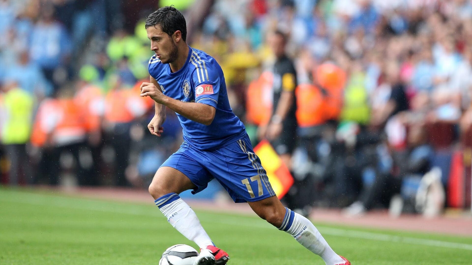 -体育赛事社群经济兴起，粉丝创造内容变现，体育网络社群